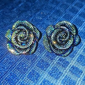 Rose studded colored rhinestones earrings! Beautiful bling!